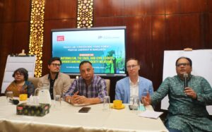 Nationalism, the State and the Civil Society: Understanding State-Society Relations, photo 14