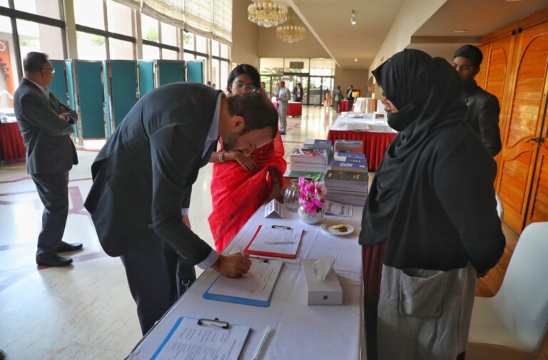 Bangladesh at the crossroads: Election, Economy and External Relations, photo 32